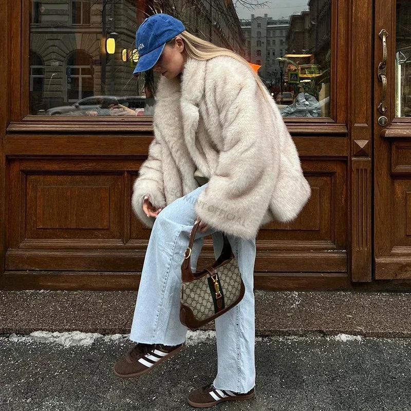 2024 Winter Ins Hot Fashion Girls Oversized Gradient Fur Coat Women Thick Warm Outerwear Fluffy Faux Fox Fur Jacket - go do best